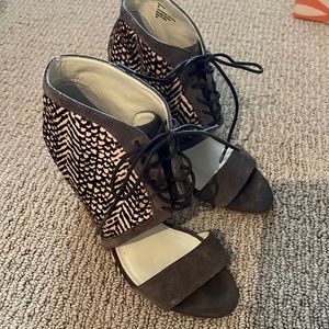 Tribal Print Real Fur Wedges